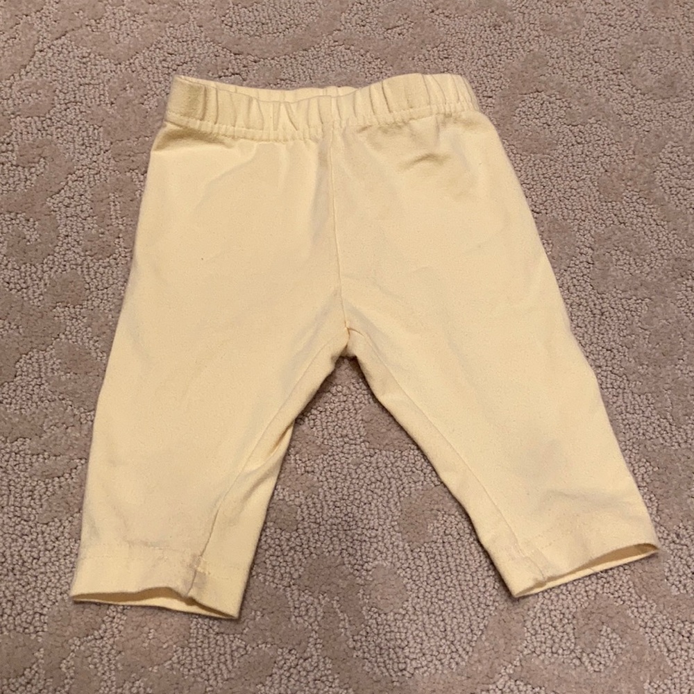 Yellow cropped leggings